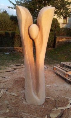 2019-03/2012-08-25-19.26.35